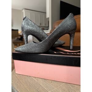 Michael Kors Glitter Knit Pointed Toe Pumps Size 7 Silver Black Heels Worn Once